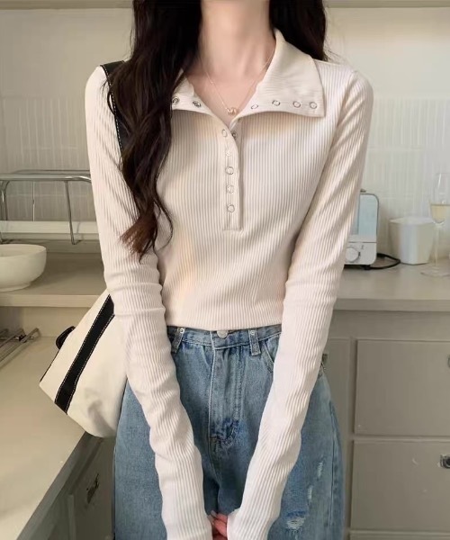 Alvia(アルビア)の「リブTシャツ レディース 長袖 無地 スナップボタン付き スリムフィット カジュアルトップス(Tシャツ/カットソー・レディース・アイボリー/ダークグレー・M)」の5枚目の写真