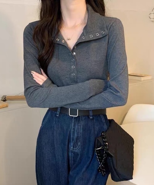 Alvia(アルビア)の「リブTシャツ レディース 長袖 無地 スナップボタン付き スリムフィット カジュアルトップス(Tシャツ/カットソー・レディース・アイボリー/ダークグレー・M)」の10枚目の写真