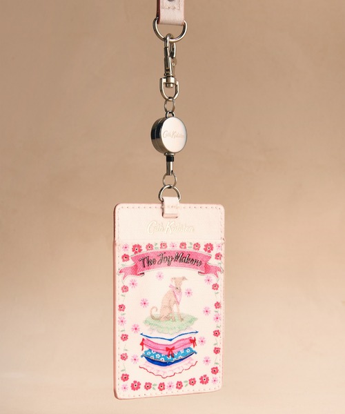 Cath Kidston（キャスキッドソン）の「ランヤード Hackney Dogs（パスケース・レディース・クリーム・FREE）」の2枚目の写真