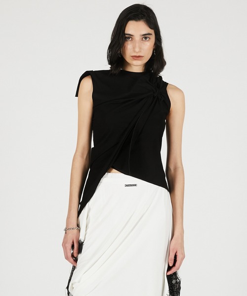 PRANK PROJECT（プランクプロジェクト）の「【2026Summer Pre-Order】アシンメトリーノットトップ / Asymmetrical Knot Top（Tシャツ/カットソー・レディース・レッド/グレー/ブラック・FREE）」の10枚目の写真