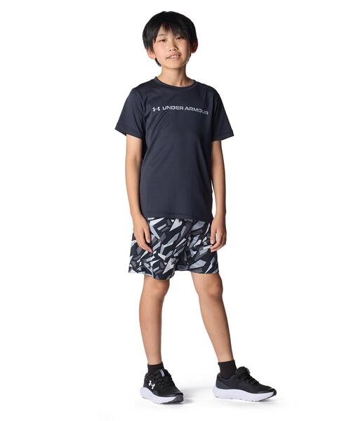 UNDER ARMOUR（アンダーアーマー）の「UAクール ショートスリーブ Tシャツ（トレーニング/キッズ）（Tシャツ/カットソー・キッズ・ブラック・160cm/120cm/140cm/130cm/150cm）」の3枚目の写真