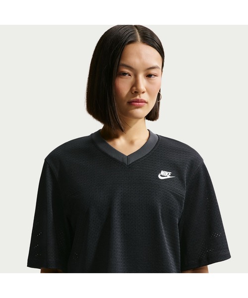 NIKE(ナイキ)の「NIKE/ナイキ WSNSWHRTGFSTVLCROPMSHJ(Tシャツ/カットソー・レディース・ブルー/ブラック/ピンク・M/L/XL/S)」の6枚目の写真