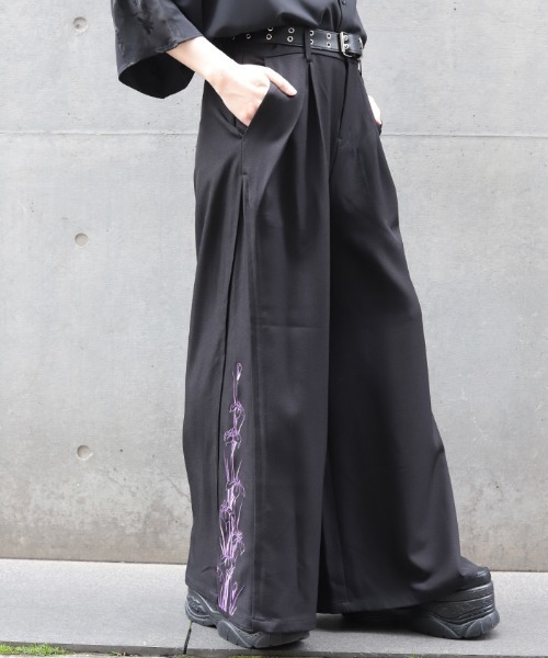 REZEN(リゼン)の「菖蒲刺繍ワイドパンツ(その他パンツ・メンズ・レッドパープル/ピンク/ライトグレー・SMALL/MEDIUM/LARGE)」の14枚目の写真