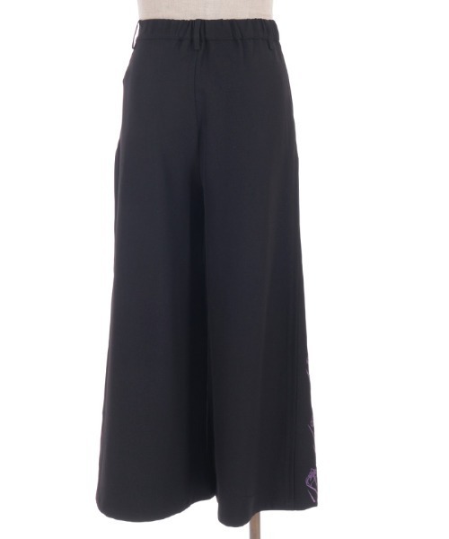 REZEN(リゼン)の「菖蒲刺繍ワイドパンツ(その他パンツ・メンズ・レッドパープル/ピンク/ライトグレー・SMALL/MEDIUM/LARGE)」の18枚目の写真