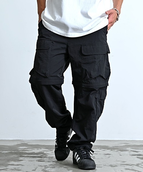 ARULE(アルール)の「『ARULE/アルール』2WAYナイロンカーゴパンツ【CN】【GC】(カーゴパンツ・メンズ・ブラック・L/XL/3L)」の1枚目の写真