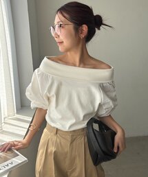 肩開き オフショルダー」に該当するTシャツ/カットソーファッション