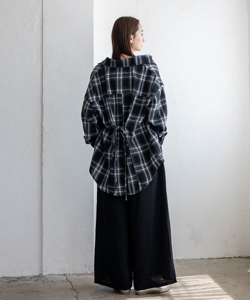 VitaFelice(ヴィータフェリーチェ)の「バッグスリットチェックシャツ(シャツ/ブラウス・レディース・ネイビー/ブラック・FREE)」の19枚目の写真