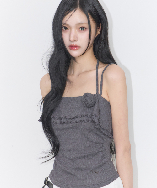 ILLIGO(イリゴ)の「ローズラッフルスリーブレスチャコール(Tシャツ/カットソー・レディース・その他・OS)」の3枚目の写真