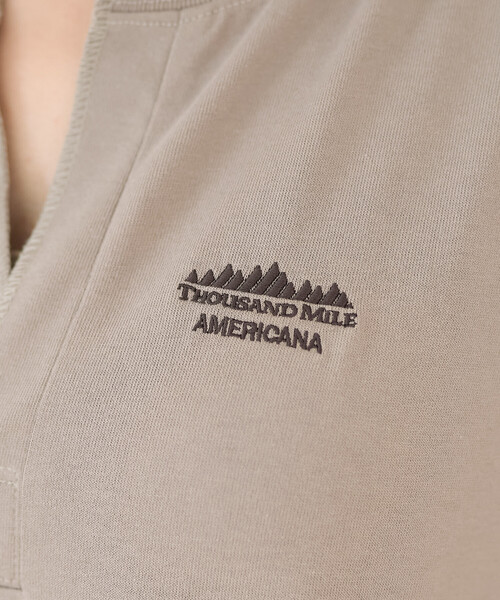 FREAK'S STORE（フリークスストア）の「Americana × THOUSAND MILE × FREAK'S STORE/アメリカーナ × サウザンドマイル 別注 スキッパーネック Tシャツワンピース/吸汗 速乾 抗菌防臭効果あり（ワンピース・レディース・グレー/チャコール・ﾌﾘ-）」の17枚目の写真