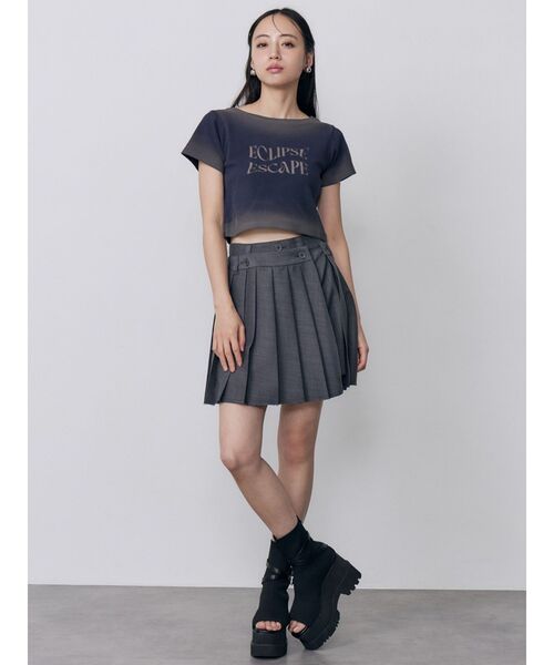 MURUA(ムルーア)の「シャドウクロップドTシャツ 夏服(Tシャツ/カットソー・レディース・ホワイト/ネイビー/ピンク・FREE)」の14枚目の写真