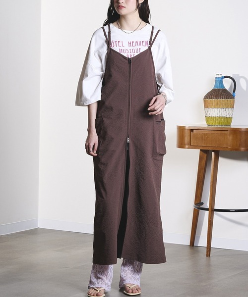 THOUSAND MILE(サウザンドマイル)の「(GENE HEAVENS x THOUSAND MILE)NARROW BACK STRAP DRESS(ワンピース・レディース・ブラック/ブラウン/オリーブ・ONE SIZE)」の2枚目の写真