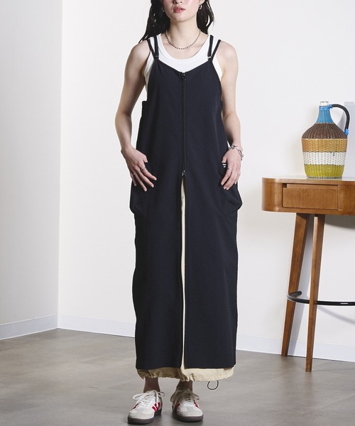 THOUSAND MILE(サウザンドマイル)の「(GENE HEAVENS x THOUSAND MILE)NARROW BACK STRAP DRESS(ワンピース・レディース・ブラック/ブラウン/オリーブ・ONE SIZE)」の1枚目の写真