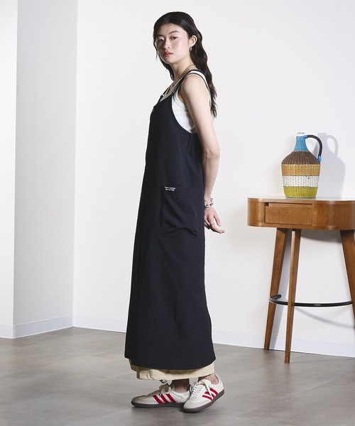 THOUSAND MILE(サウザンドマイル)の「(GENE HEAVENS x THOUSAND MILE)NARROW BACK STRAP DRESS(ワンピース・レディース・ブラック/ブラウン/オリーブ・ONE SIZE)」の8枚目の写真