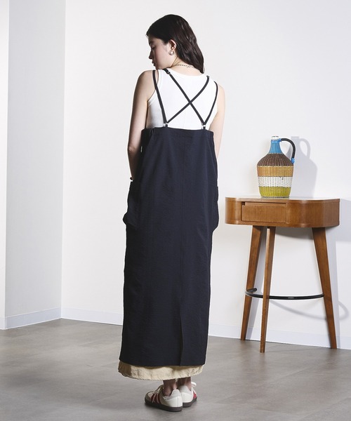 THOUSAND MILE(サウザンドマイル)の「(GENE HEAVENS x THOUSAND MILE)NARROW BACK STRAP DRESS(ワンピース・レディース・ブラック/ブラウン/オリーブ・ONE SIZE)」の9枚目の写真