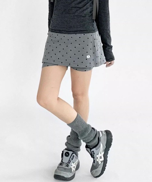 VIBGYOR(ヴィブジョー)の「【LAMPOON】ドットレイヤードスカパン(スカート・レディース・グレー・LARGE/MEDIUM/SMALL)」の1枚目の写真