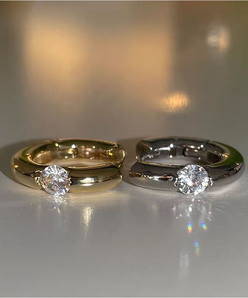 LA VORAGINE(ラ ヴォラジネ)の「一粒ジルコン フープドロップピアス(ピアス(両耳用)・レディース・シルバー/ゴールド・FREE)」の6枚目の写真