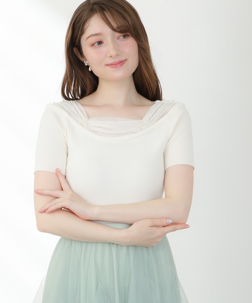 ASTORIA ODIER（アストリアオディール）の「パールギャザーオフショルニット(ボーダー/無地)（ニット/セーター・レディース・ブラック系その他/ホワイト系その他/ブラック/アイボリー・MEDIUM）」の2枚目の写真