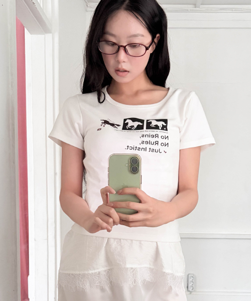 CHICKS(チックス)の「ニョンイXチックス ノーレインズ ドット ホース スリム 半袖Tシャツ ホワイト(Tシャツ/カットソー・レディース・ホワイト・ONE SIZE)」の3枚目の写真