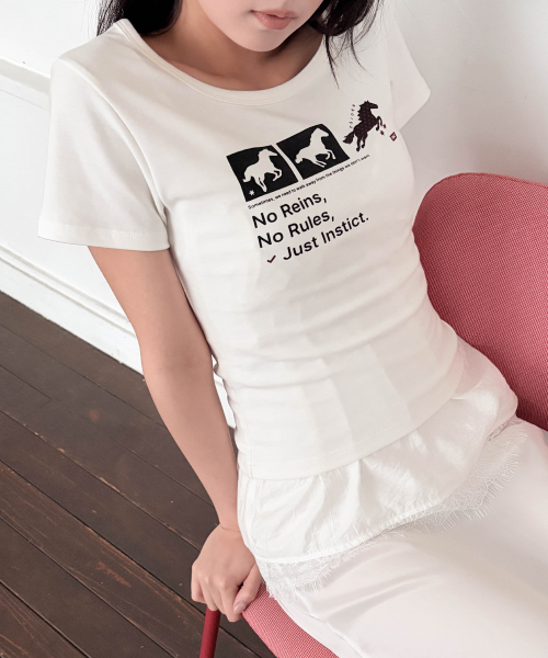CHICKS(チックス)の「ニョンイXチックス ノーレインズ ドット ホース スリム 半袖Tシャツ ホワイト(Tシャツ/カットソー・レディース・ホワイト・ONE SIZE)」の4枚目の写真