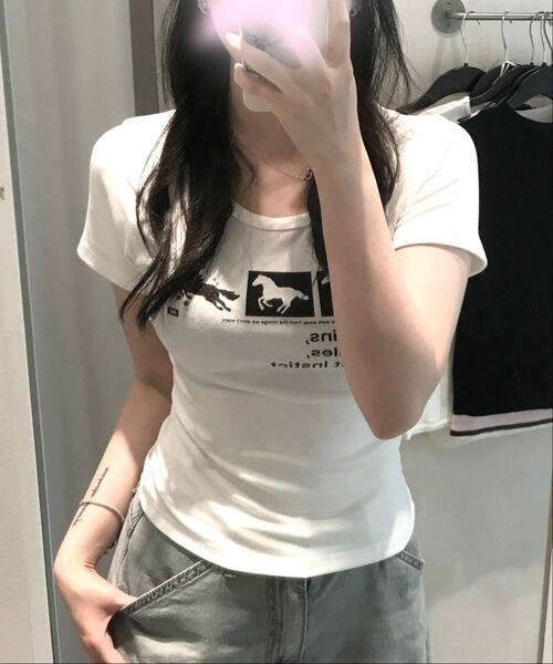 CHICKS(チックス)の「ニョンイXチックス ノーレインズ ドット ホース スリム 半袖Tシャツ ホワイト(Tシャツ/カットソー・レディース・ホワイト・ONE SIZE)」の13枚目の写真
