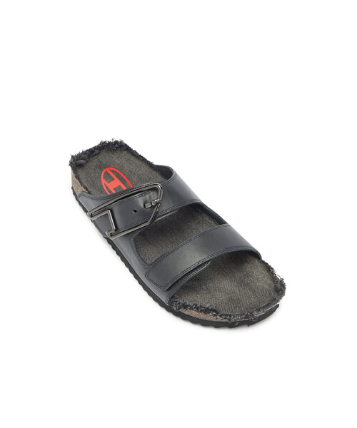 DIESEL(ディーゼル)の「メンズ サンダル D-WOODSTOCK D SANDAL(サンダル・メンズ・ブラック・45/44/43/42/41/40)」の4枚目の写真