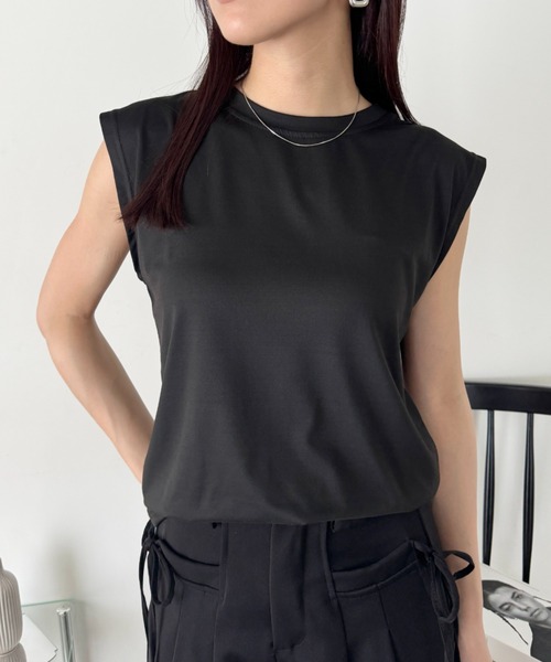 LOVALOT(ラバロット)の「クルーネック ノースリーブT(Tシャツ/カットソー・レディース・ブラウン/ブルー/ブラック/ホワイト・FREE)」の11枚目の写真