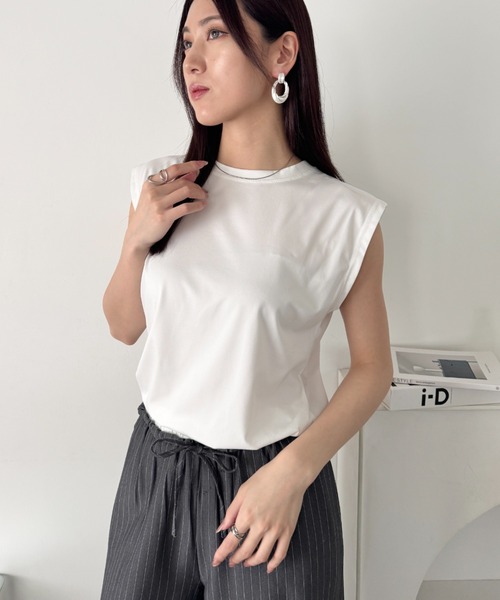 LOVALOT(ラバロット)の「クルーネック ノースリーブT(Tシャツ/カットソー・レディース・ブラウン/ブルー/ブラック/ホワイト・FREE)」の6枚目の写真