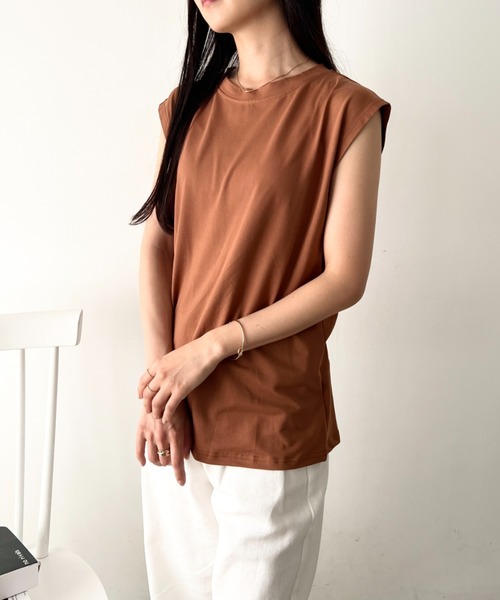 LOVALOT(ラバロット)の「クルーネック ノースリーブT(Tシャツ/カットソー・レディース・ブラウン/ブルー/ブラック/ホワイト・FREE)」の20枚目の写真