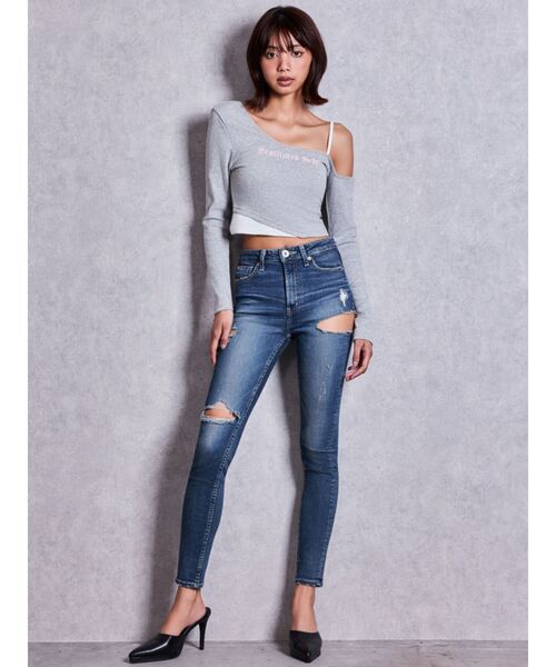 GYDA(ジェイダ)の「Bratlisted Bebeワンショルデザイントップス(Tシャツ/カットソー・レディース・グレー/ブラック/オフホワイト・FREE)」の11枚目の写真