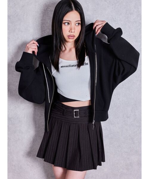 GYDA(ジェイダ)の「Bratlisted Bebeワンショルデザイントップス(Tシャツ/カットソー・レディース・グレー/ブラック/オフホワイト・FREE)」の17枚目の写真