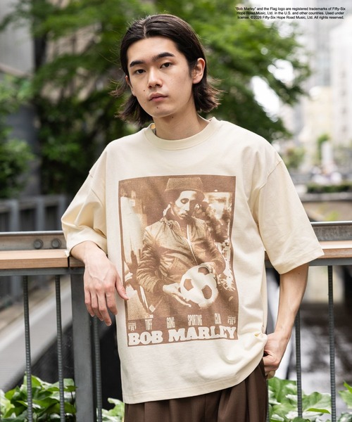 BAYFLOW(ベイフロー)の「【Bob Marley(ボブ・マーリー)】プリントTシャツ(Tシャツ/カットソー・メンズ・チャコール/アイボリー・LARGE/MEDIUM)」の1枚目の写真