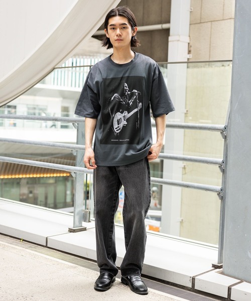 BAYFLOW(ベイフロー)の「【Bob Marley(ボブ・マーリー)】プリントTシャツ(Tシャツ/カットソー・メンズ・チャコール/アイボリー・LARGE/MEDIUM)」の3枚目の写真