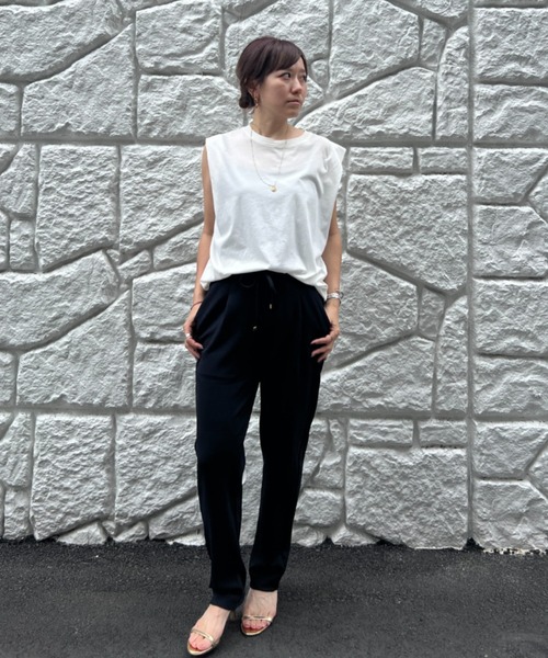 DESIGNWORKS（デザインワークス）の「【一部店舗限定】【追加】アクアジャージテーパードパンツ（その他パンツ・レディース・ブラック/アイボリー/グレイッシュベージュ・38/36）」の20枚目の写真