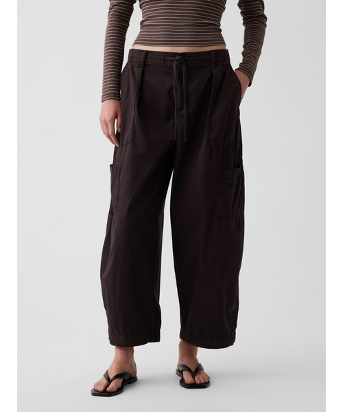 GAP(ギャップ)の「ミッドライズ バギーバレル パラシュートパンツ(その他パンツ・レディース・ブラック/ブラウン/その他・S/XS/M/L/XXS)」の6枚目の写真