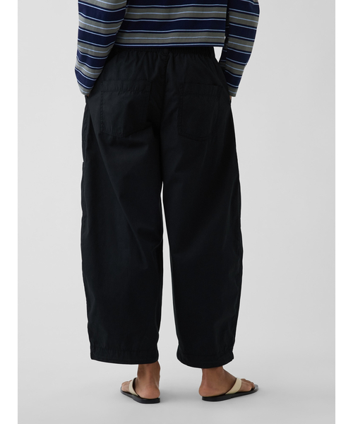 GAP(ギャップ)の「ミッドライズ バギーバレル パラシュートパンツ(その他パンツ・レディース・ブラック/ブラウン/その他・S/XS/M/L/XXS)」の11枚目の写真