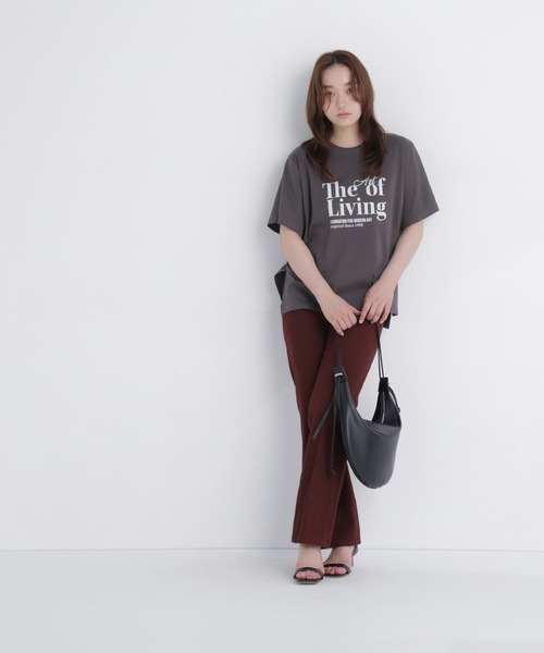 NATURAL BEAUTY BASIC(ナチュラルビューティーベーシック)の「ボクシーロゴTシャツ(Tシャツ/カットソー・レディース・チャコールグレー/オフホワイト・FREE)」の19枚目の写真