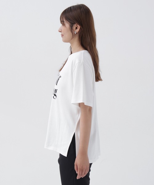 NATURAL BEAUTY BASIC(ナチュラルビューティーベーシック)の「ボクシーロゴTシャツ(Tシャツ/カットソー・レディース・チャコールグレー/オフホワイト・FREE)」の10枚目の写真