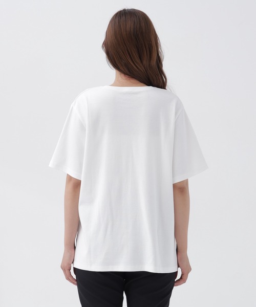 NATURAL BEAUTY BASIC(ナチュラルビューティーベーシック)の「ボクシーロゴTシャツ(Tシャツ/カットソー・レディース・チャコールグレー/オフホワイト・FREE)」の11枚目の写真