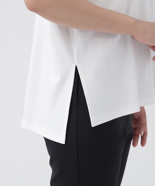 NATURAL BEAUTY BASIC(ナチュラルビューティーベーシック)の「ボクシーロゴTシャツ(Tシャツ/カットソー・レディース・チャコールグレー/オフホワイト・FREE)」の14枚目の写真