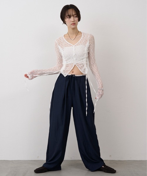 NUJOH(ヌゾ)の「Shirring Lace Sheer Cardigan/シャーリングレースシアーカーディガン(カーディガン/ボレロ・レディース・ホワイト/ブラック・FREE)」の8枚目の写真