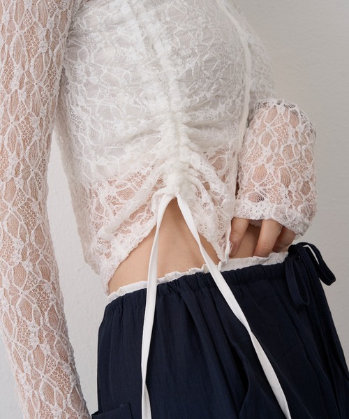 NUJOH(ヌゾ)の「Shirring Lace Sheer Cardigan/シャーリングレースシアーカーディガン(カーディガン/ボレロ・レディース・ホワイト/ブラック・FREE)」の15枚目の写真