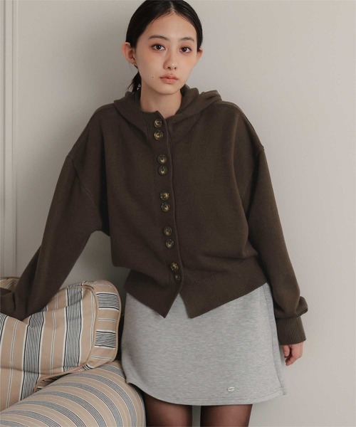 miette（ミエット）の「スタンドフードニットプルオーバー（ニット/セーター・レディース・ライトグレー/ブラウン/ブラック・FREE）」の18枚目の写真