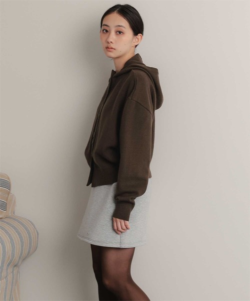 miette（ミエット）の「スタンドフードニットプルオーバー（ニット/セーター・レディース・ライトグレー/ブラウン/ブラック・FREE）」の19枚目の写真
