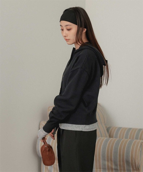 miette（ミエット）の「スタンドフードニットプルオーバー（ニット/セーター・レディース・ライトグレー/ブラウン/ブラック・FREE）」の9枚目の写真