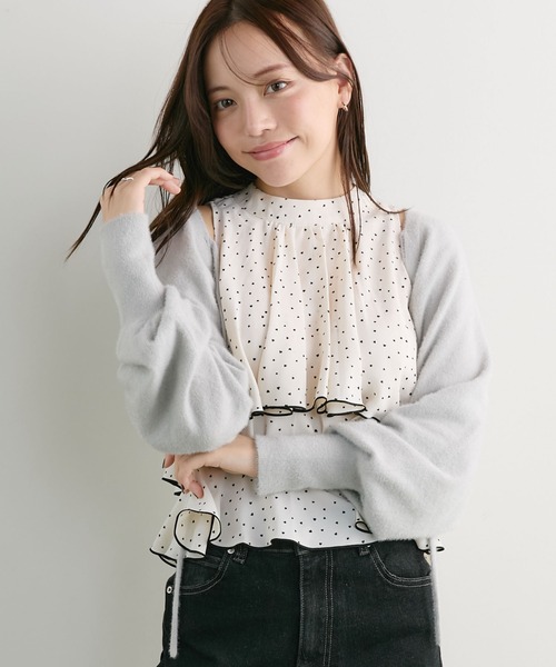 archives(アルシーヴ)の「【着回し自在なトレンドレイヤード2点SET】アメスリフリルブラウス×ニットボレロSET(アンサンブル・レディース・ブラック/グレー/アイボリー・MEDIUM)」の8枚目の写真