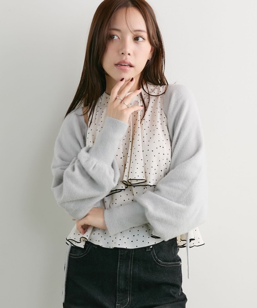 archives(アルシーヴ)の「【着回し自在なトレンドレイヤード2点SET】アメスリフリルブラウス×ニットボレロSET(アンサンブル・レディース・ブラック/グレー/アイボリー・MEDIUM)」の10枚目の写真