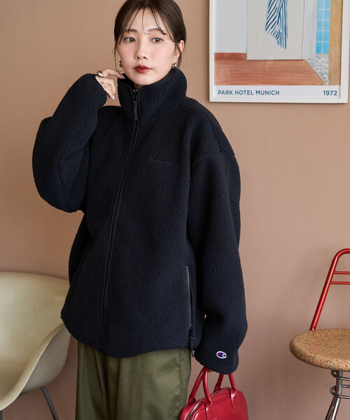 FREAK'S STORE（フリークスストア）の「限定展開 Champion × FREAK'S STORE/チャンピオン 別注 配色 ボアフリース パイピング ジャケット（その他アウター・レディース・ブラック/ネイビー/オフホワイト/ブラウン・ﾌﾘ-）」の18枚目の写真
