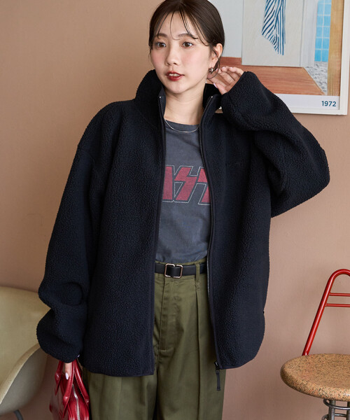 FREAK'S STORE（フリークスストア）の「限定展開 Champion × FREAK'S STORE/チャンピオン 別注 配色 ボアフリース パイピング ジャケット（その他アウター・レディース・ブラック/ネイビー/オフホワイト/ブラウン・ﾌﾘ-）」の21枚目の写真
