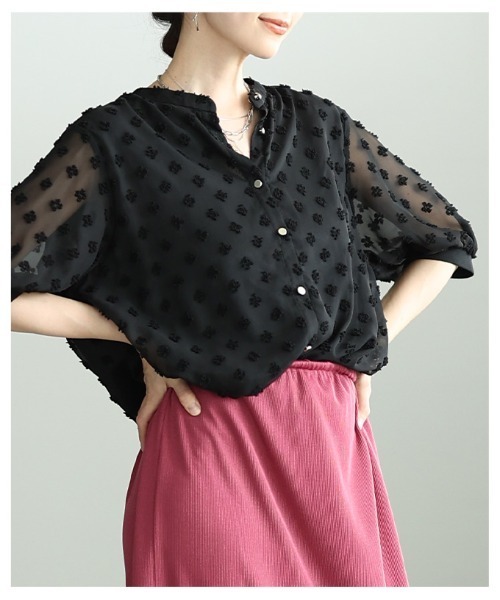 Sawa a la mode(サワアラモード)の「立体ドットふんわりスリーブシアーブラウス(シャツ/ブラウス・レディース・ホワイト/ブラック・FREE)」の11枚目の写真