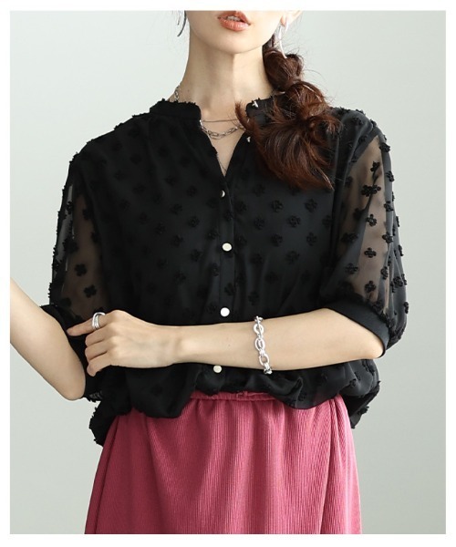 Sawa a la mode(サワアラモード)の「立体ドットふんわりスリーブシアーブラウス(シャツ/ブラウス・レディース・ホワイト/ブラック・FREE)」の12枚目の写真
